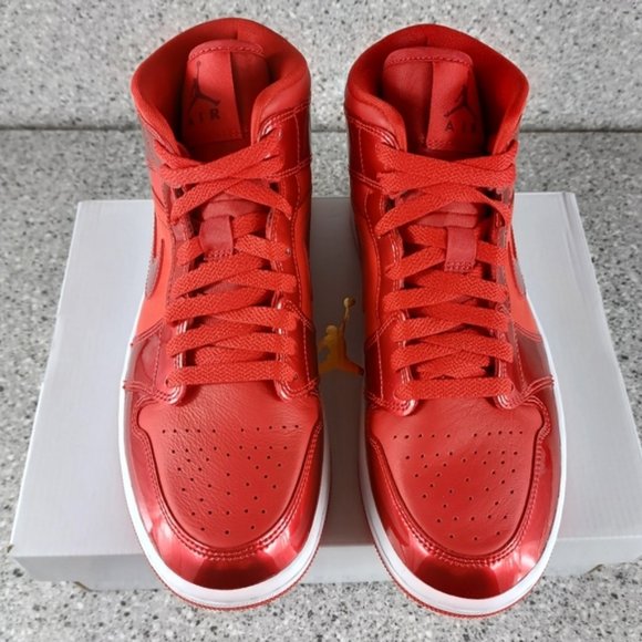 Women's Nike Air Jordan 1 Mid SE University Red Pomegranate Sneakers Shoes - Picture 3 of 11